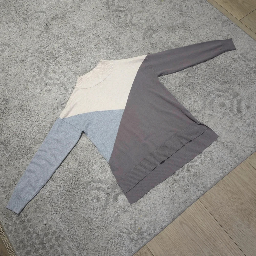 DEVOTION BY CYRUS Long Sleeve Mock Neck Colorblock High Low Pullover Sweater, S - Picture 9 of 14